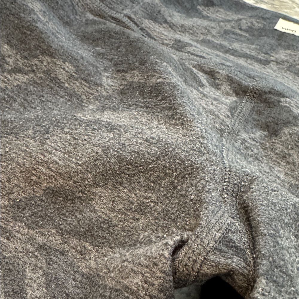 Vuori Clean Elevation Camo Leggings Black Gray Small S - Picture 11 of 13